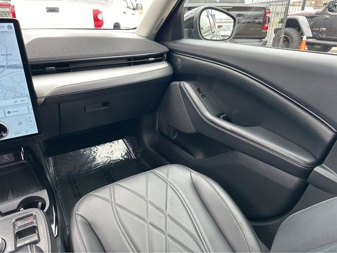 Used 2023 Ford Mustang Mach-E Select image 18