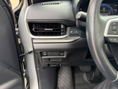 Used 2024 Toyota Grand Highlander AWD image 12