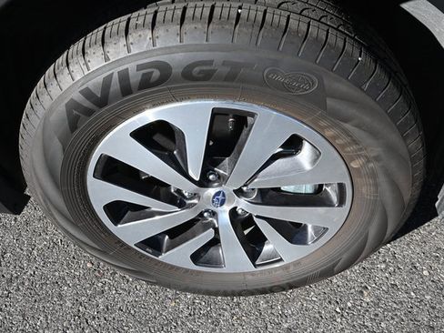 Certified 2025 Subaru Outback Premium w/ Popular Package #1 image 17