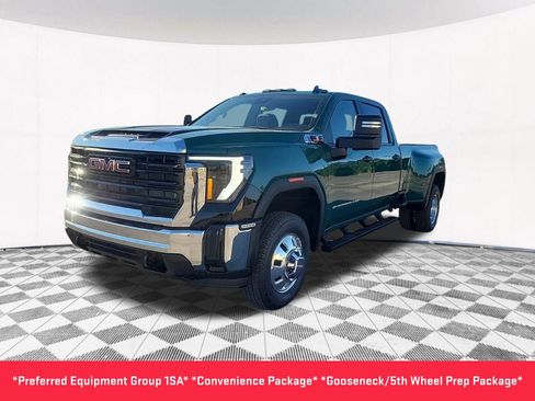 New 2026 GMC Sierra 3500 Pro image 2