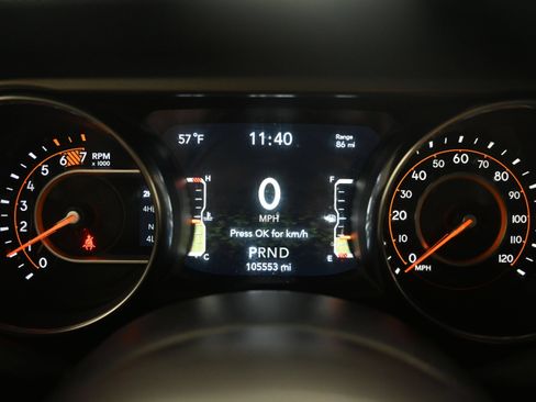 Used 2021 Jeep Wrangler Unlimited Sport AWD/4WD image 14