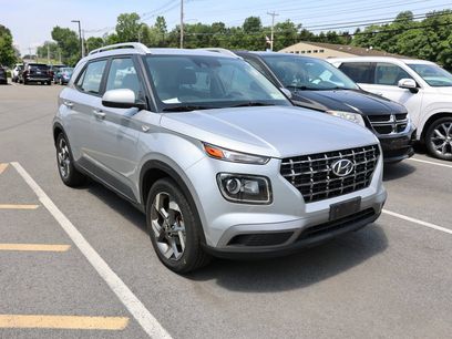Used 2022 Hyundai Venue SEL