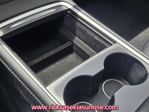 Used 2023 Tesla Model 3 Standard Range image 23