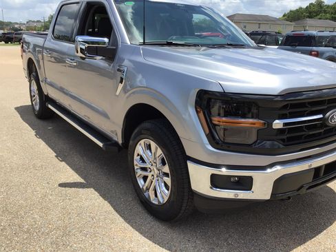 New 2026 Ford F150 XLT w/ Equipment Group 302A MID AWD/4WD image 8