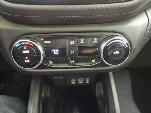 Used 2023 Chevrolet TrailBlazer LT w/ Convenience Package FWD image 9