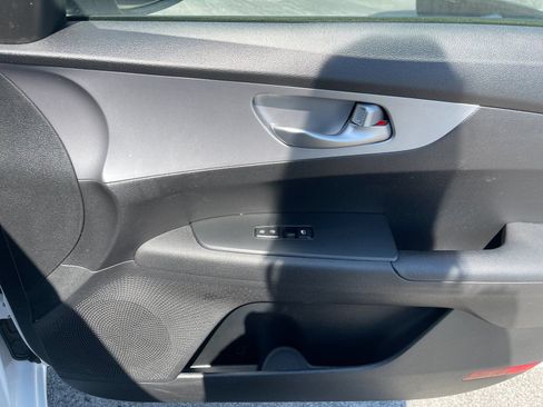 Used 2023 Kia Forte LXS FWD image 18