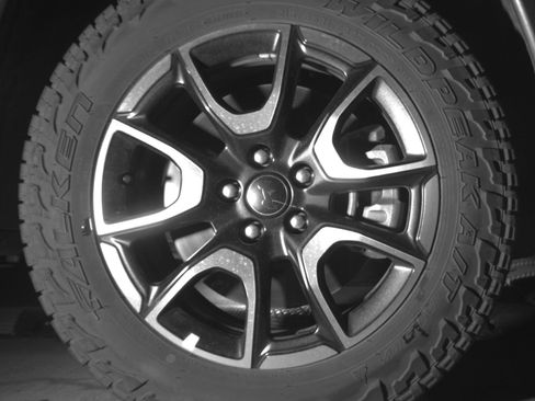 Used 2025 Jeep Compass Trailhawk w/ Trailer Tow Group AWD/4WD image 13