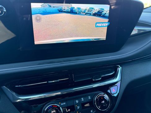 Certified 2025 Buick Envista Sport Touring w/ Convenience I Package image 23