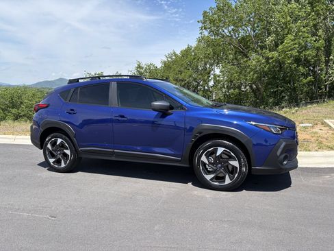 New 2026 Subaru Crosstrek 2.5i Limited w/ Popular Package #3A AWD/4WD image 7