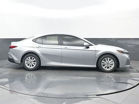 New 2026 Toyota Camry LE image 2