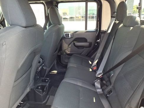 Used 2021 Jeep Gladiator Sport AWD/4WD image 24