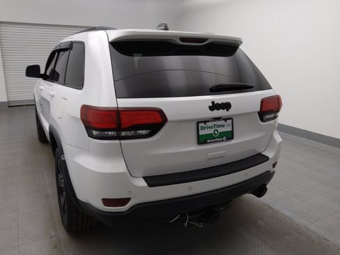 Used 2021 Jeep Grand Cherokee Freedom Edition RWD image 6
