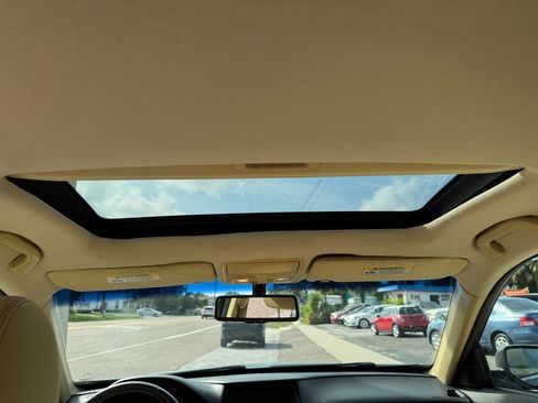 Used 2012 Honda Crosstour EX-L image 17