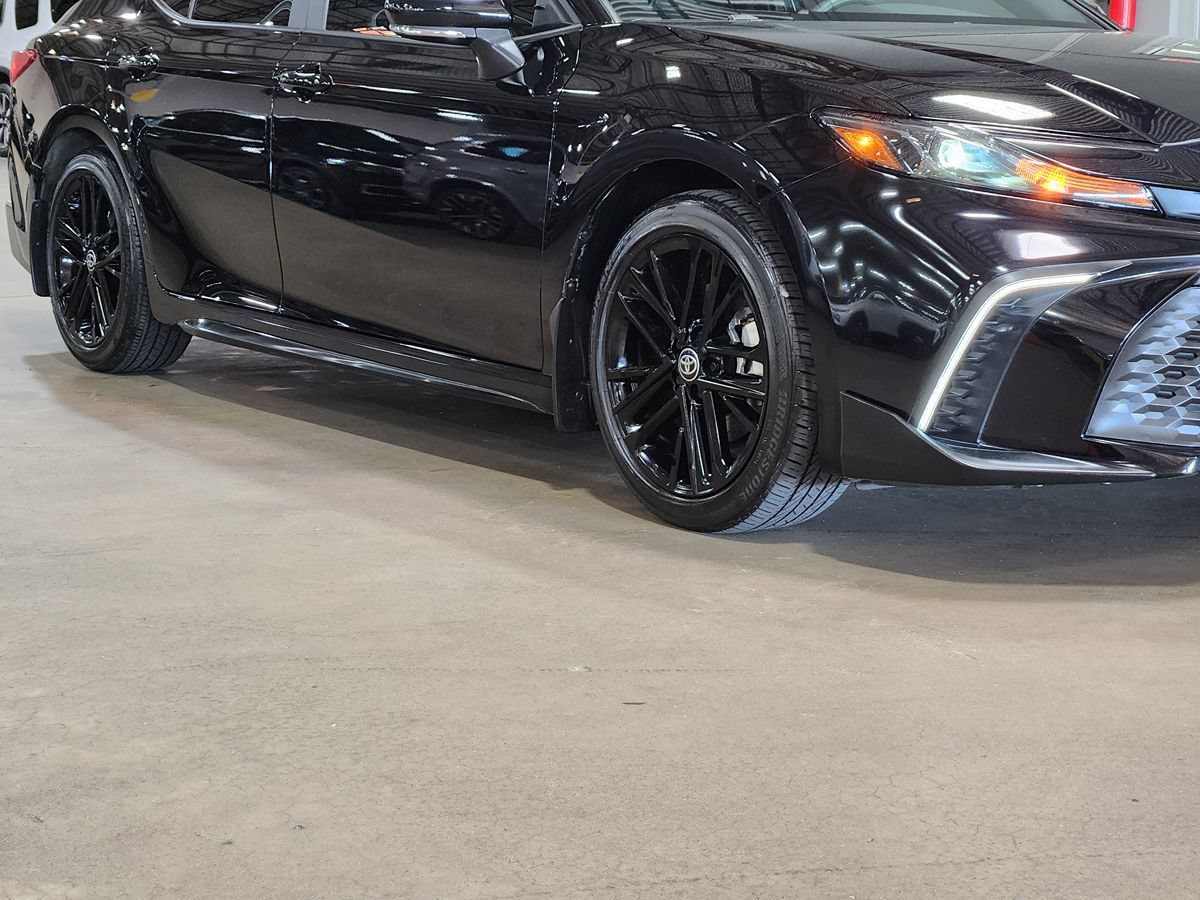 Used 2025 Toyota Camry SE w/ Multimedia Upgrade Package FWD image 14