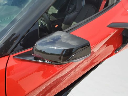 Used 2025 Chevrolet Corvette Z06 RWD image 25