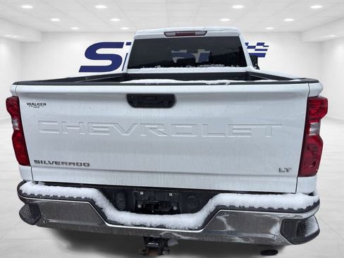 Used 2024 Chevrolet Silverado 2500 LT w/ Convenience Package image 5