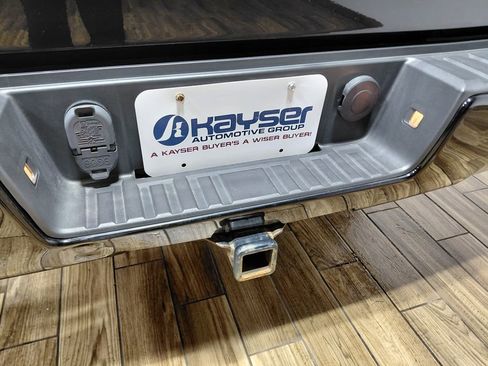 Used 2018 Chevrolet Silverado 1500 LT w/ All Star Edition image 27