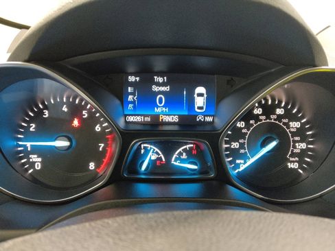 Used 2019 Ford Escape SE image 23