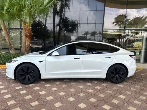 Used 2025 Tesla Model 3 Long Range RWD image 3