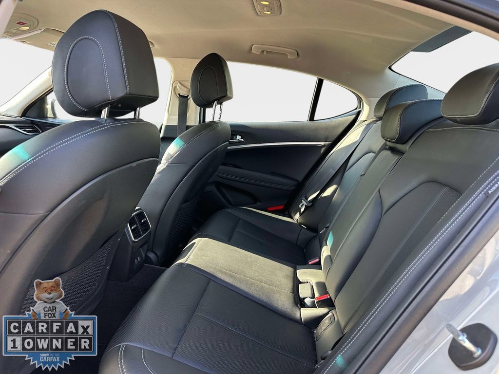 Used 2025 Genesis G70 2.5T AWD/4WD image 11