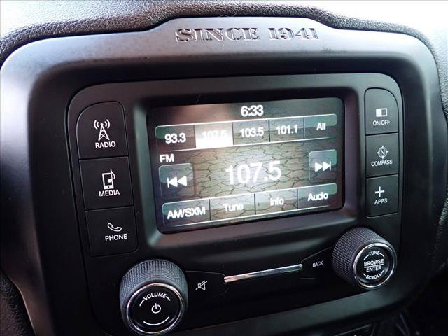 Used 2017 Jeep Renegade Latitude w/ Cold Weather Group AWD/4WD image 19