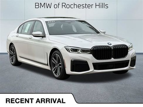 Used 2021 BMW 750i xDrive w/ Autobahn Package AWD/4WD image 1