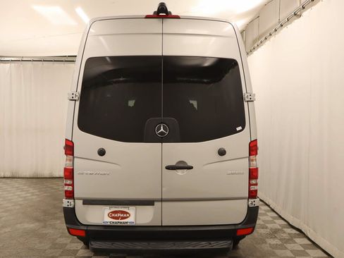 Used 2018 Mercedes-Benz Sprinter 2500 image 5