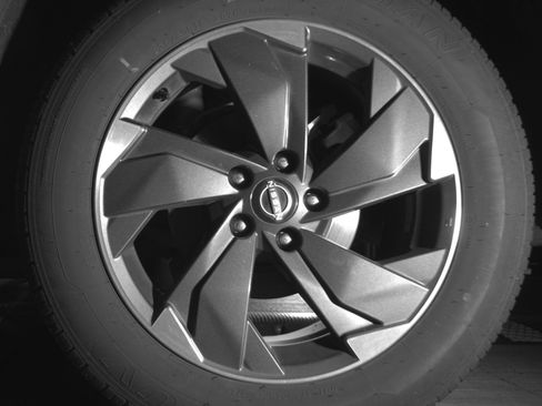 Used 2025 Nissan Rogue SV image 14