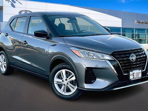 Used 2025 Nissan Kicks Play S image 11