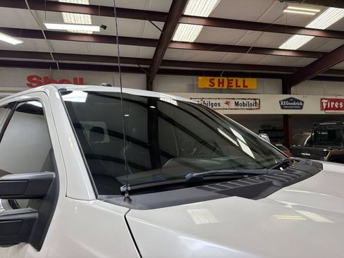 Used 2017 Ford F250 Platinum w/ Platinum Ultimate Package AWD/4WD image 46