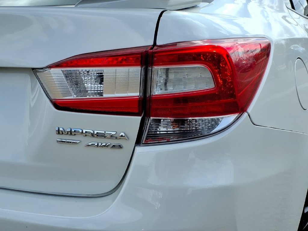 Used 2019 Subaru Impreza 2.0i w/ Eyesight AWD/4WD image 9