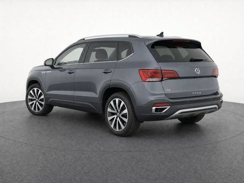 Used 2024 Volkswagen Taos SE FWD image 7