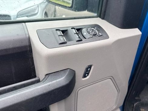 Used 2019 Ford F150 XL w/ Equipment Group 101A Mid AWD/4WD image 9