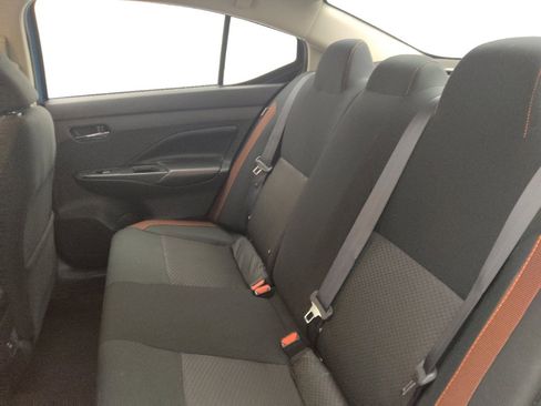 Used 2025 Nissan Versa SR FWD image 18
