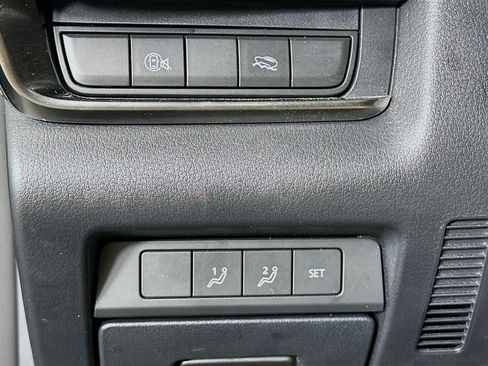 Used 2025 MAZDA CX-30 AWD 2.5 S w/ Preferred Package image 17