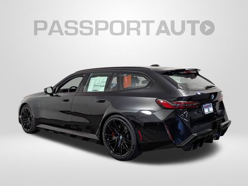 New 2026 BMW M5 Touring image 3