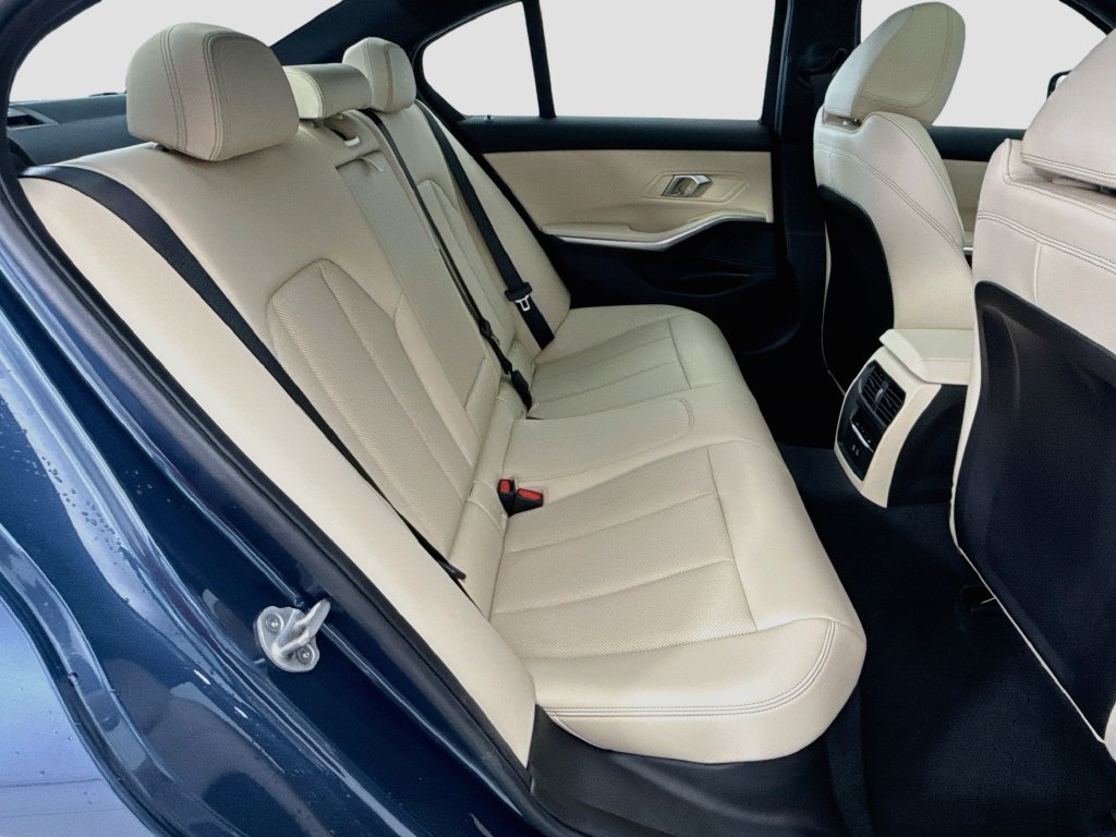 Certified 2026 BMW 330i Sedan w/ M Sport Package RWD image 21