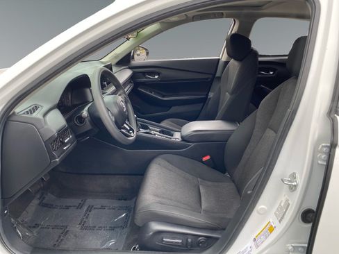 Used 2024 Honda Accord EX image 9