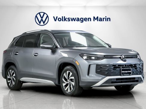 New 2026 Volkswagen Tiguan S image 7