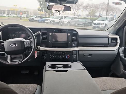 Used 2024 Ford F250 XLT image 10