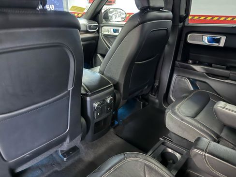 Used 2020 Ford Explorer Limited w/ Class III Trailer Tow Package image 31