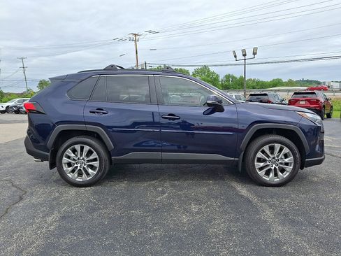 Used 2025 Toyota RAV4 XLE Premium w/ Weather Package AWD/4WD image 9