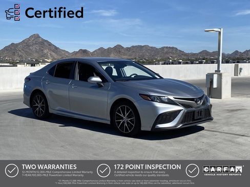 Used 2022 Toyota Camry SE image 1