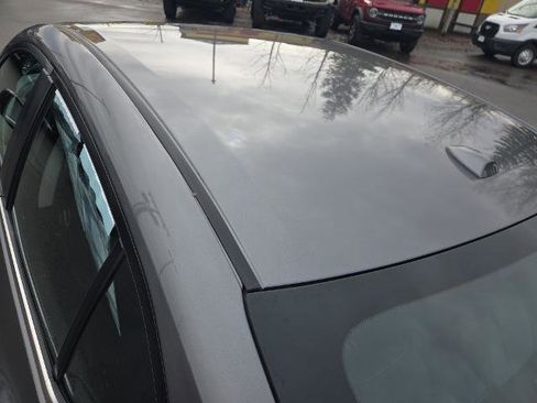 Used 2023 Nissan Sentra SV FWD image 9