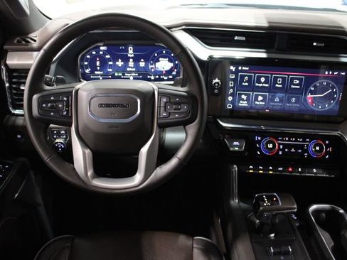 Used 2025 GMC Sierra 1500 Denali w/ Denali Reserve Package image 32