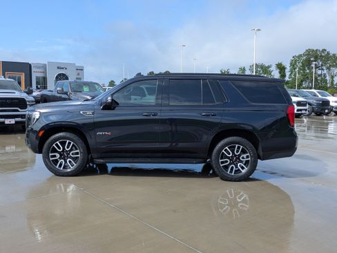 Used 2023 GMC Yukon AT4 w/ LPO, Floor Liner Package AWD/4WD image 2