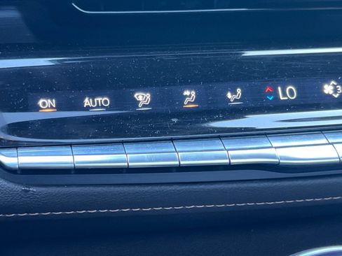 Certified 2024 Cadillac Escalade Sport w/ LPO, ONYX Package AWD/4WD image 30