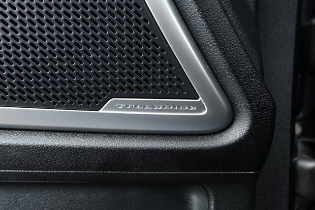Used 2022 Kia Telluride S FWD image 23