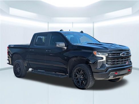 Used 2023 Chevrolet Silverado 1500 LT Trail Boss w/ Protection Package AWD/4WD image 8