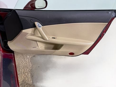 Used 2007 Chevrolet Corvette Coupe w/ Preferred Equipment Group image 27